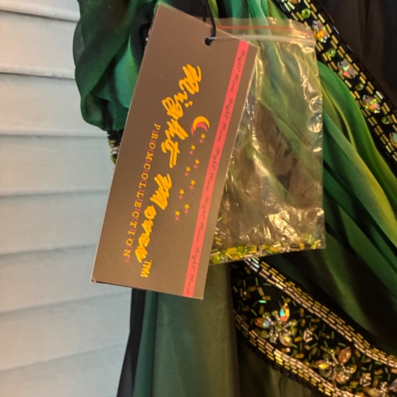 New Evening gown by night moves - Picture 5 of 7